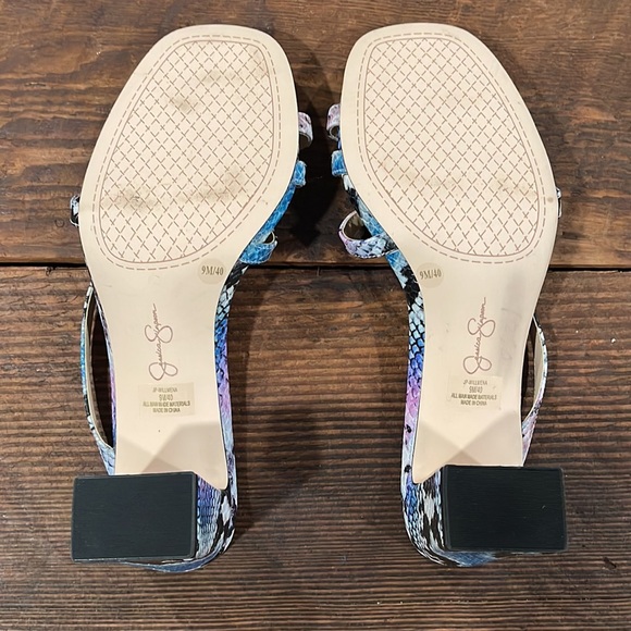 JESSICA SIMPSON WILLMENA SNAKE PRINT STRAPPY HEELED SANDALS - Picture 12 of 13